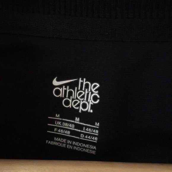 Zip up - Picture 2 of 3